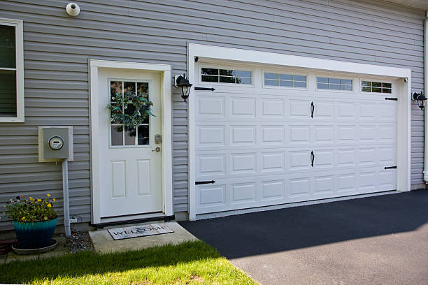24/7 Emergency Garage Door Panel Replacement experts in Union County County, TN